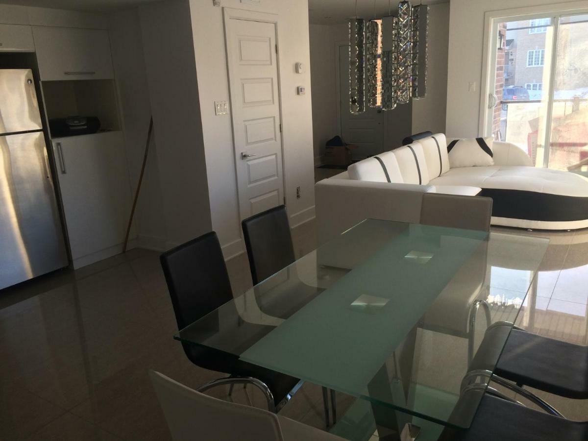 Luxury Two Story Villa Unit A Laval Extérieur photo